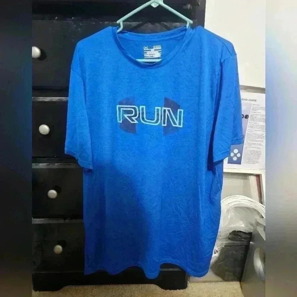 Under Armour Other - Under Armour mens heat gear tee!
